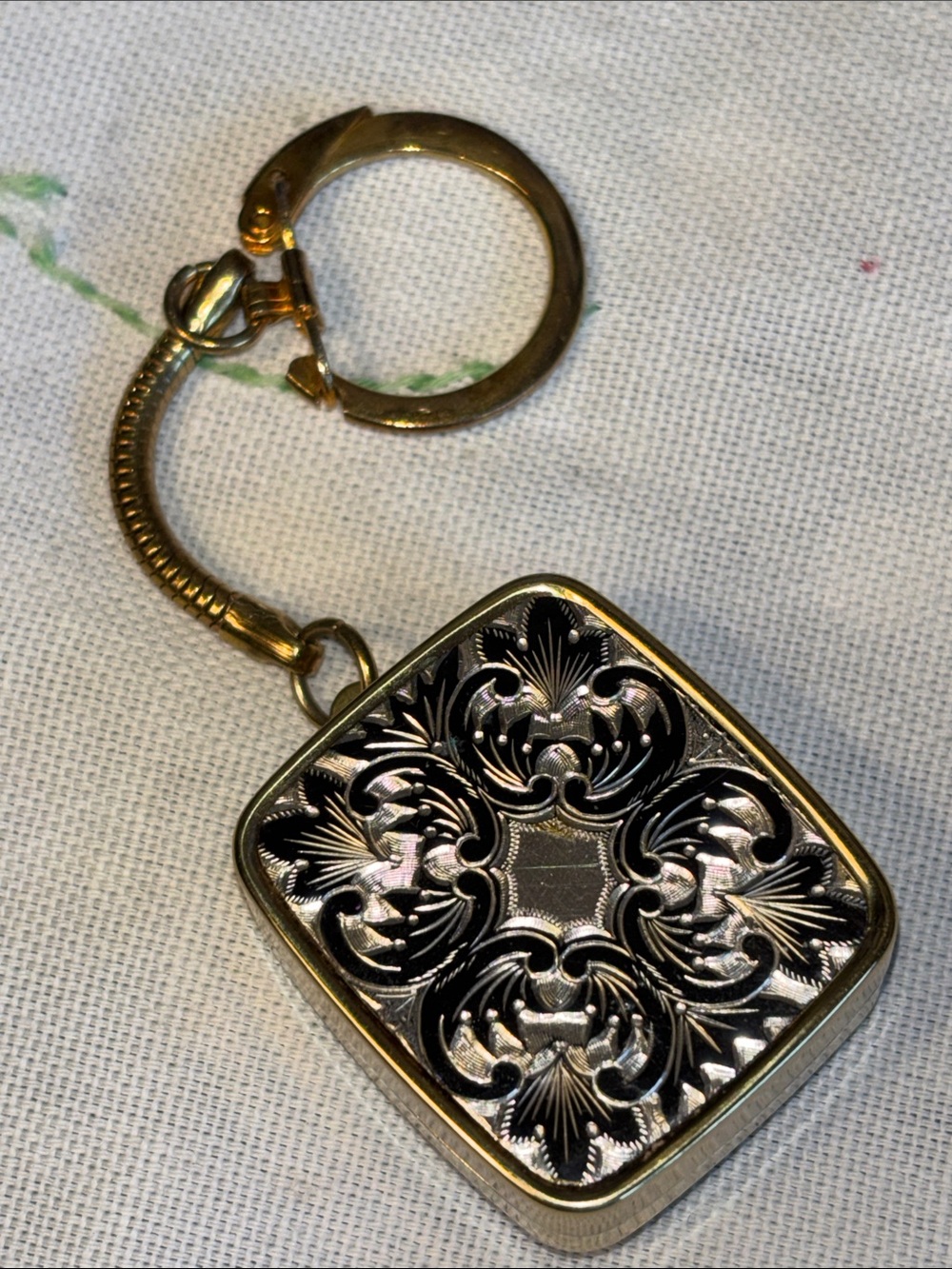 EUC VINTAGE miniature music box keychain, made in Japan by Sankyo
